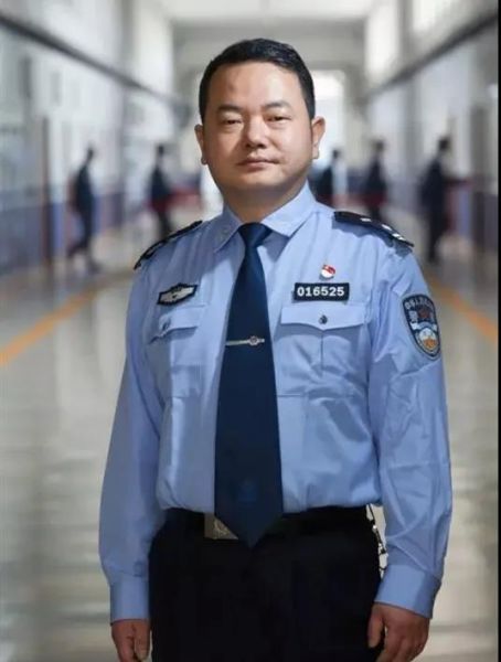 全国优秀人民警察彭文辉平凡的岗位也能出彩