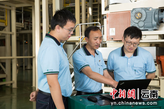 ͼΪ�����˳��ģ���¹����ҡ���Ա�ڳ�����ԽҰ��������Ŀ���й��ء����� ��