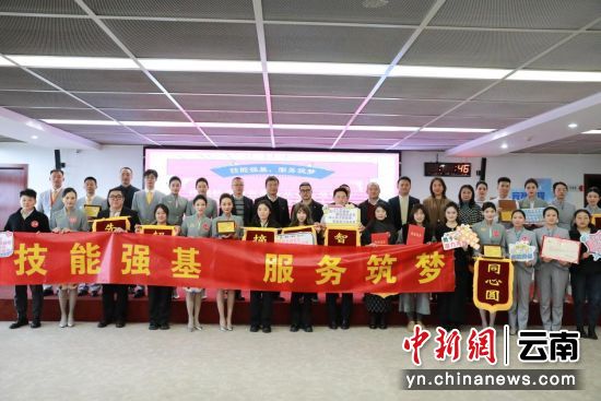 �º����������������ÿͷ����ҵ��Ա�Ͷ����ܾ�����2025��������ȷ�����ô���ֳ�