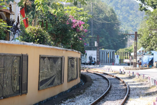 ��Խ������С��ĵ�Խ��·���������˫ ��