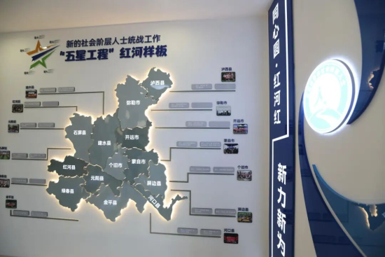 ������µ����ײ���ʿͳս����չ�塣����˫ ��