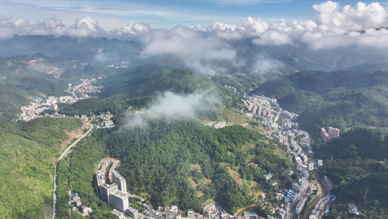 麻栗坡县城 麻栗坡老山省级自然保护区 供图 麻栗坡县城 麻栗坡老山省级自然保护区 供图