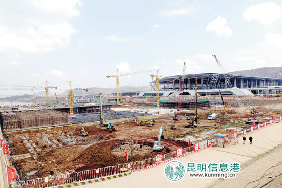 昆明火车新南站东西广场6月底确保投用 - 中新