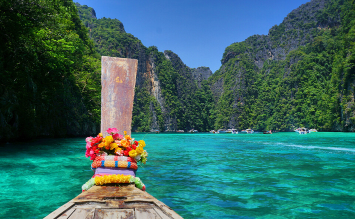 上半年昆明人均出境游消费排行全国第三 - 中新