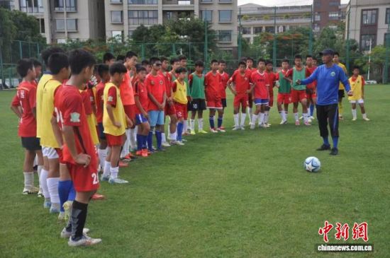 2025��6�£���Զ������Э����ѵ��Ա�ڸ�������ѵ������ѵ������Զ������Э�� ��ͼ