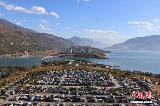 ����1��3�գ�λ�ڽ�ɳ���ϵ������仢����Ӫ��ͣ���þӳ������������� ��