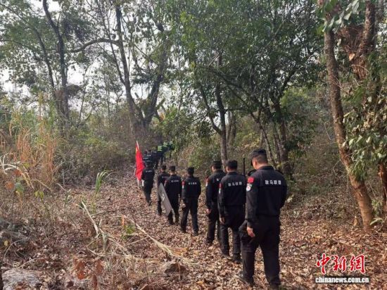 ����Ա����Ѳ�ߡ��»�ƽ ��