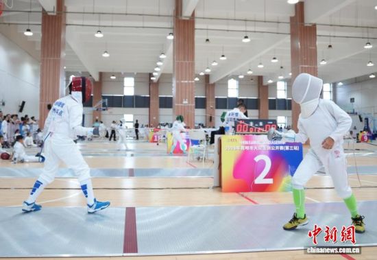 7��18�գ��˶�Ա���б����������췽��ͼ
